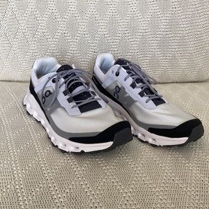 ON RUNNING Cloudvista Sneakers